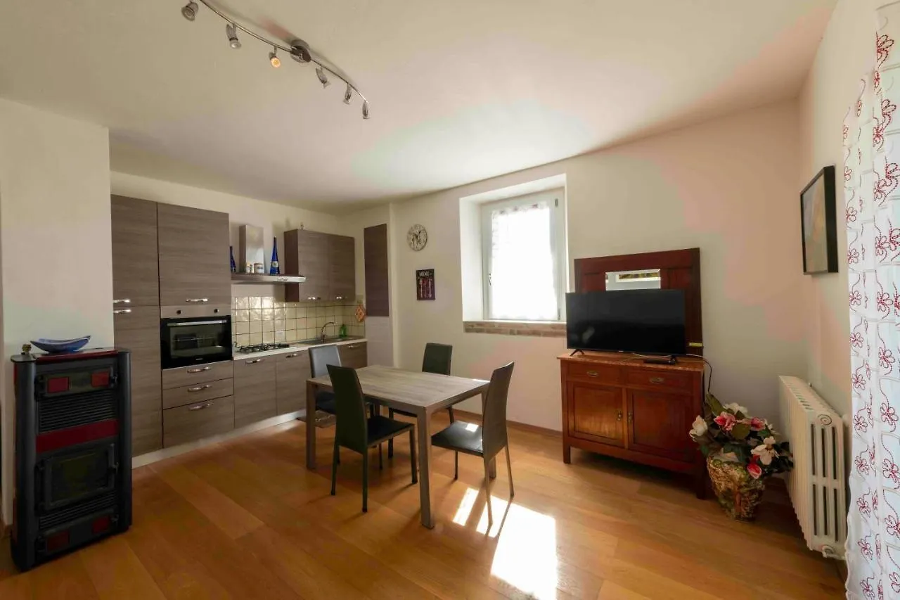 *Appartamento*+WIFI+Free Parking+20 min zocca Tole 0*,  Italië